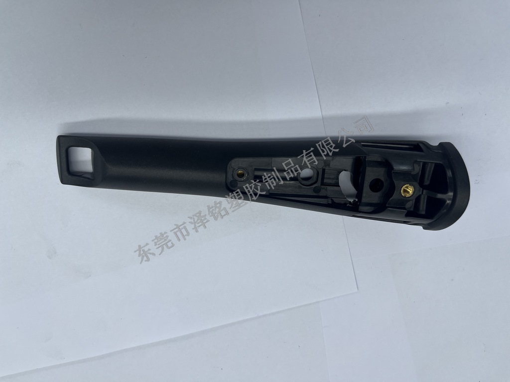 依客户标准定制的电木手把手柄，深受客户信赖与认可